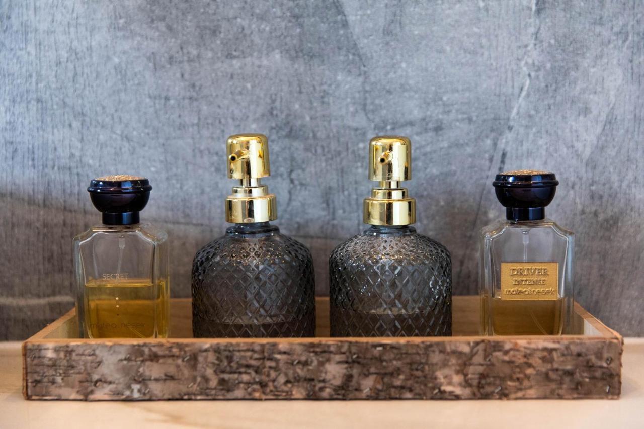 Gloria Luxury Suite Apartment 茨里克韦尼察 外观 照片