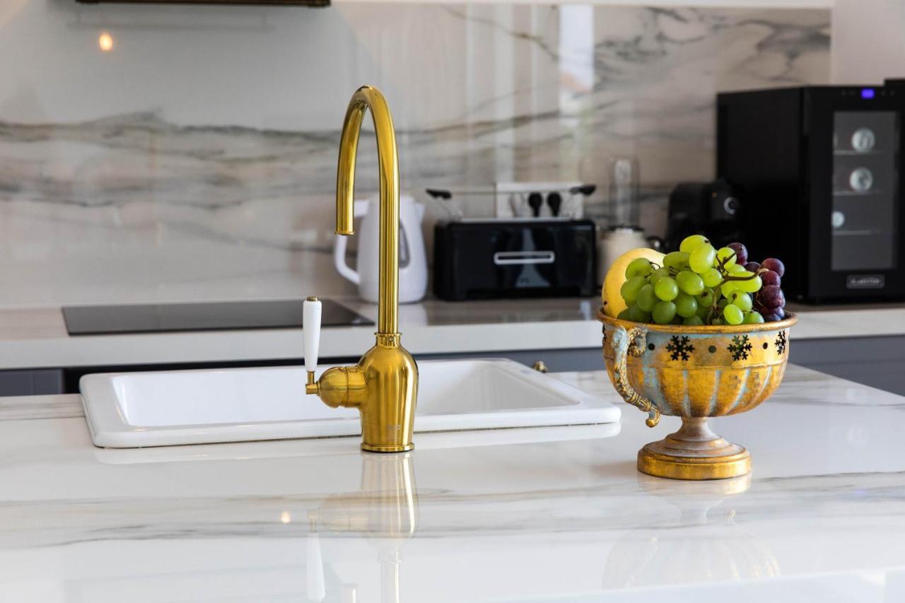 Gloria Luxury Suite Apartment 茨里克韦尼察 外观 照片